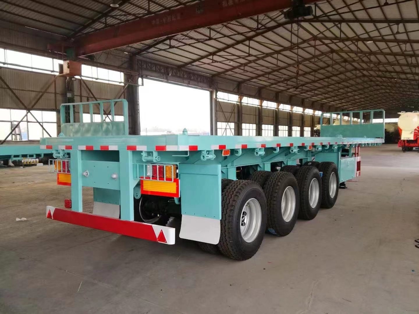 BPW 13T axle सह 40ft 4 एक्सल फ्लॅटबेड सेमी ट्रेलर